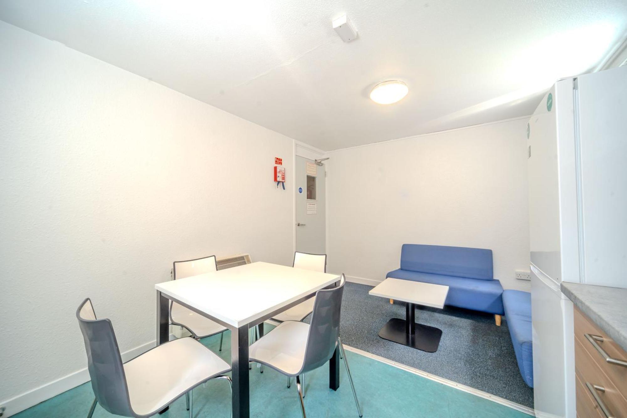 Joivy Budget 4,5 And 6 Bed Private Flats, In Historic Old Town (adults Only) Appartement Édimbourg