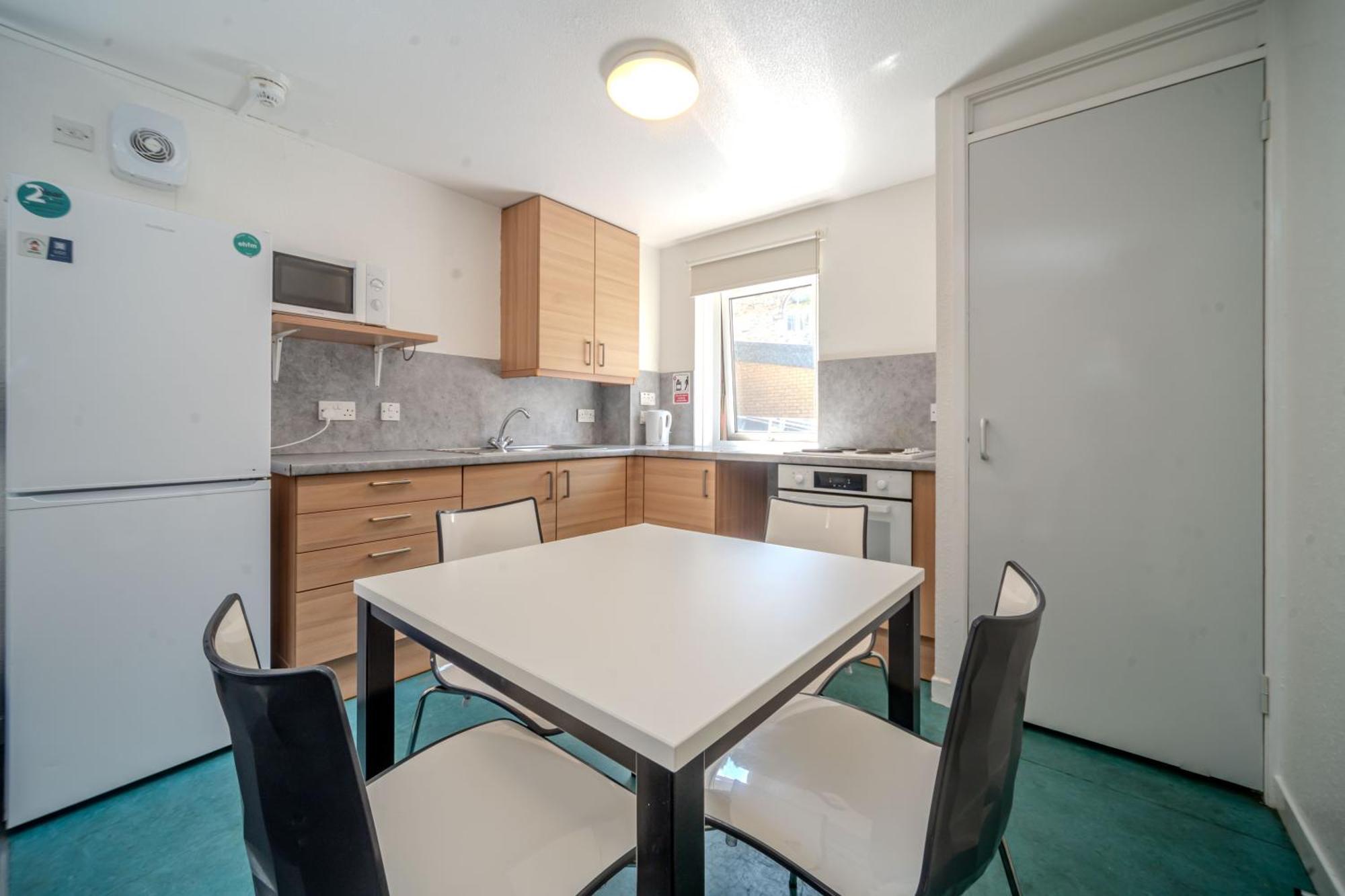 Appartement Joivy Budget 4,5 And 6 Bed Private Flats, In Historic Old Town (adults Only)
