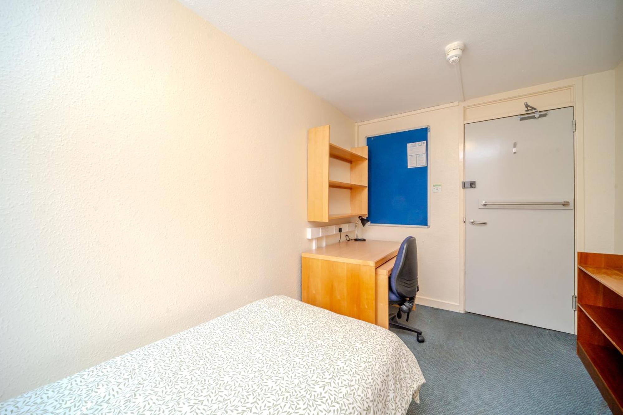 Appartement Joivy Budget 4,5 And 6 Bed Private Flats, In Historic Old Town (adults Only) *
